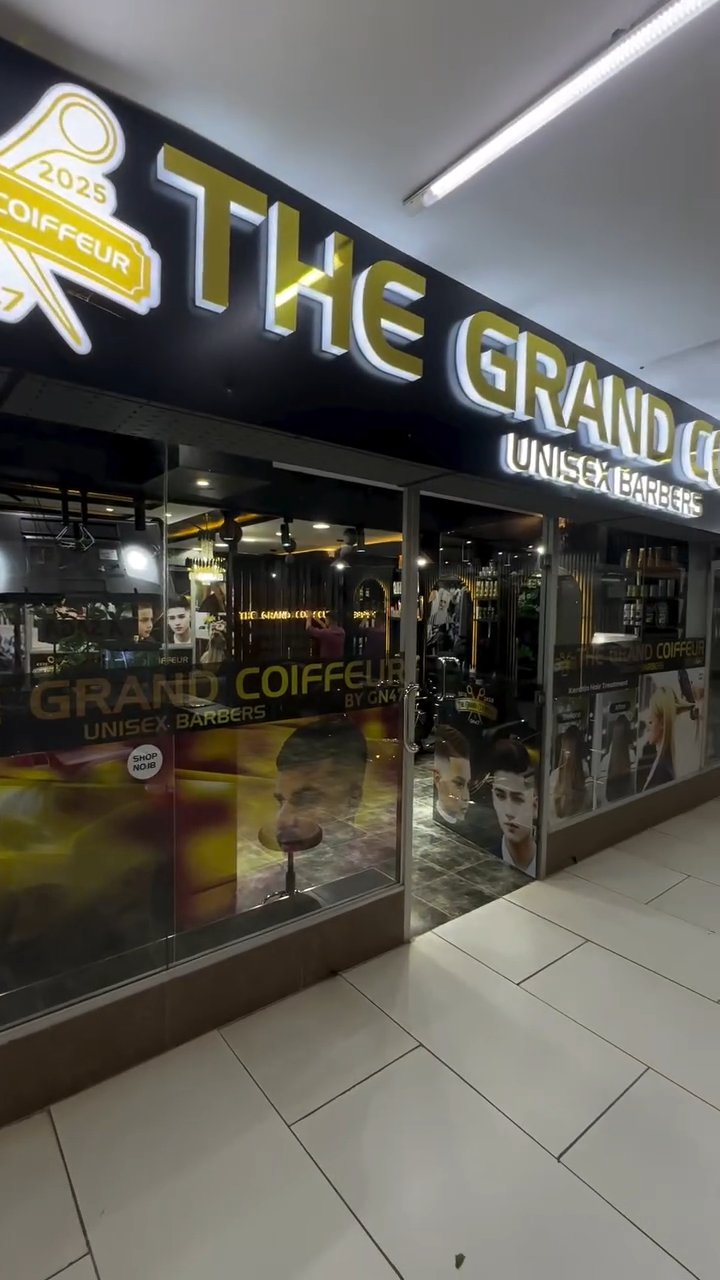 The Grand Coiffuer